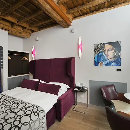 Torre Argentina Relais - Residenze Di Charme Casa de hóspedes 3*