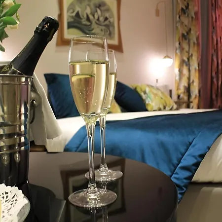 Affittacamere Torre Argentina Relais - Residenze Di Charme 3*