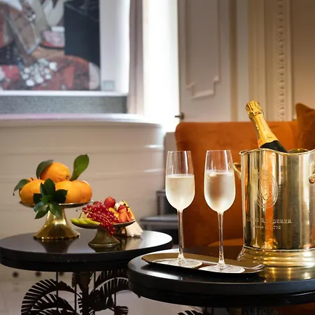 Torre Argentina Relais - Residenze Di Charme 3* Rom