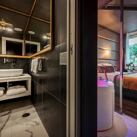 Torre Argentina Relais - Residenze Di Charme Konukevi Roma
