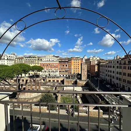 Gasthuis Torre Argentina Relais - Residenze Di Charme