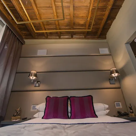 Torre Argentina Relais - Residenze Di Charme Gasthuis 4*