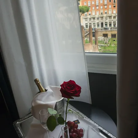 Torre Argentina Relais - Residenze Di Charme Gæstehus 4*